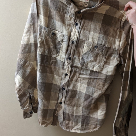 Levi's Button Up - Picture 2 of 3